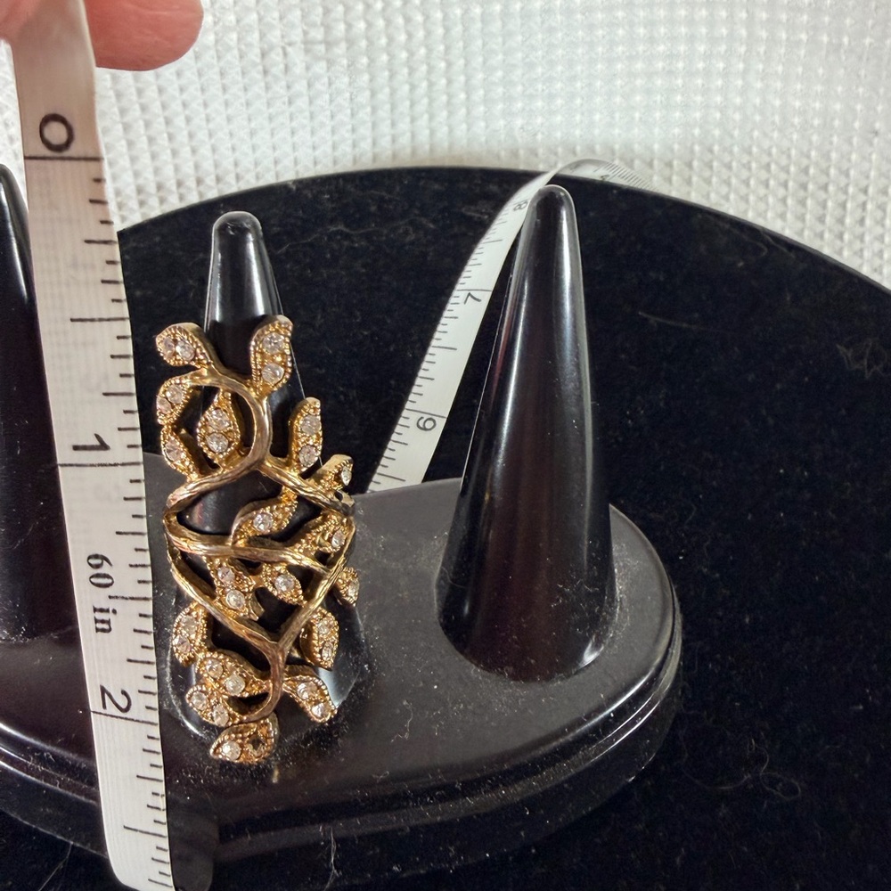 Elegant Vintage Gold-Tone Leaf 🍃 andVine Ring size 7 - Picture 4 of 7